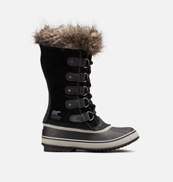 women moon boot trend for this winter