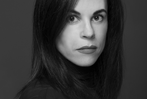 Nicole Lundrigan (AnnaLena Seemann)